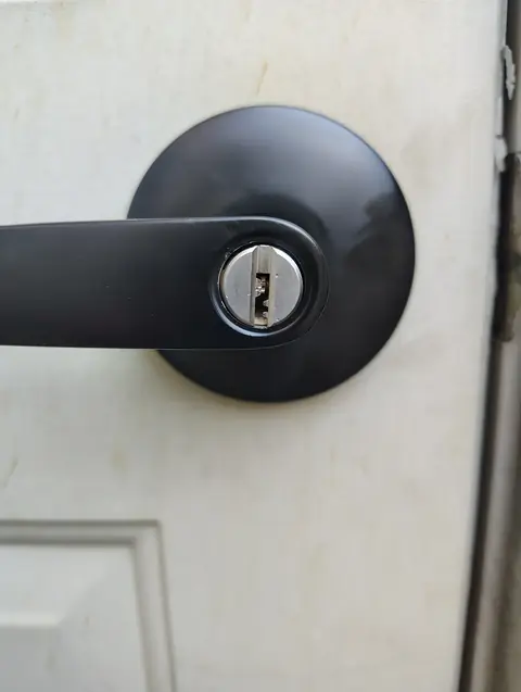 Professional Door Lock and Handle Installation