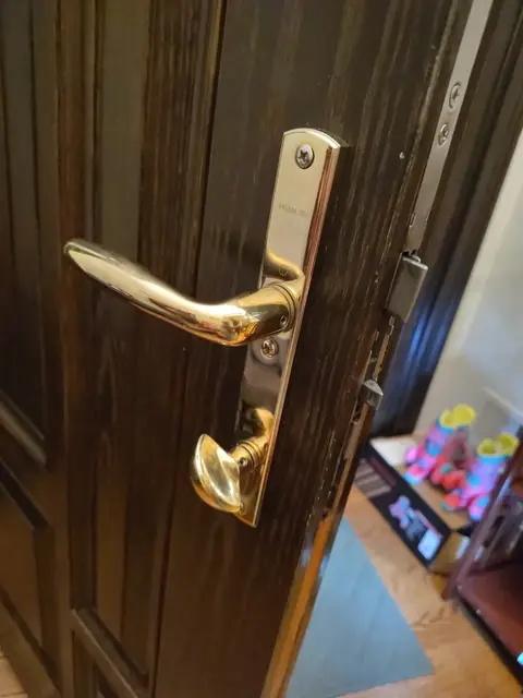 Professional Door Lock and Handle Installation