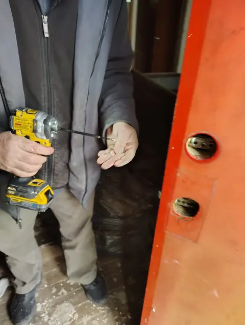EZ Locksmith Mobile Unit and Equipment