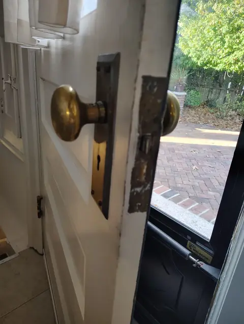 High Security Padlock and Deadbolt Service