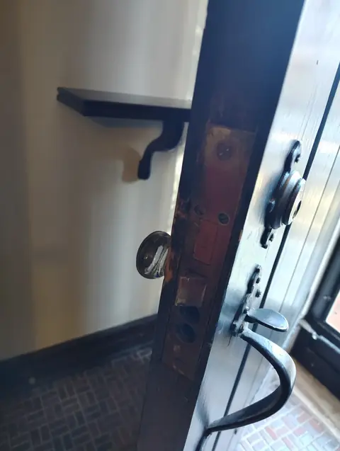 High Security Padlock and Deadbolt Service
