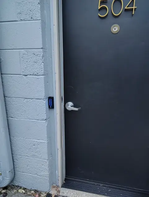 High Security Padlock and Deadbolt Service