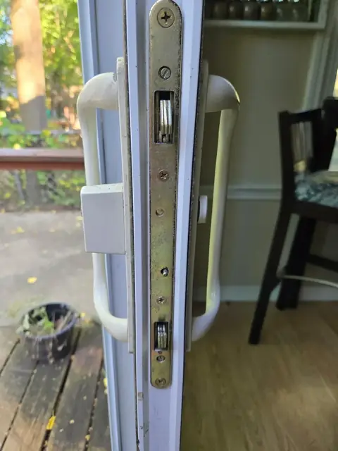 High Security Padlock and Deadbolt Service
