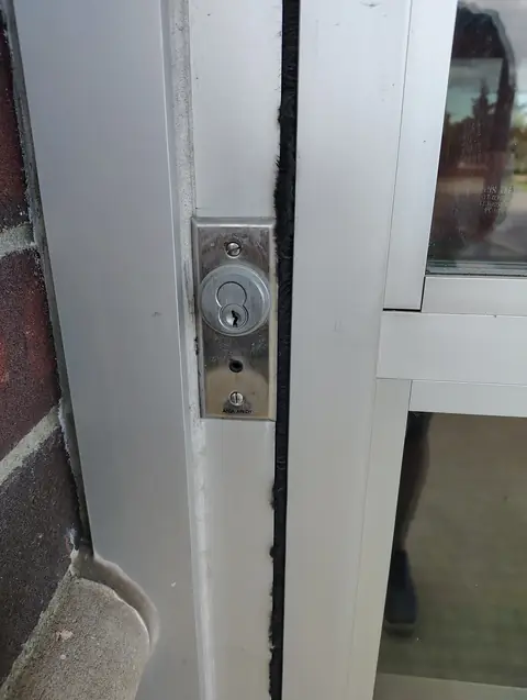 High Security Padlock and Deadbolt Service